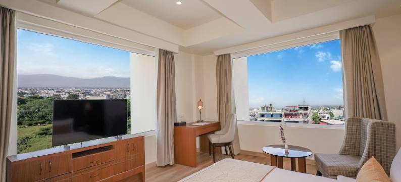 由皇家兰花酒店有限公司管理的台拉登Regenta(Regenta Dehradun by Royal Orchid Hotels Limited)图片