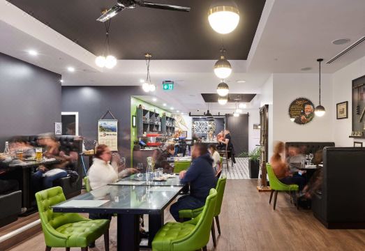 Raven Inn Whitehorse Hotel Overview