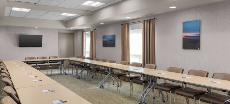 智选假日套房酒店冷湖(Holiday Inn Express & Suites Cold Lake)图片