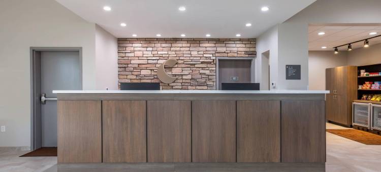 斯科特斯德话棒娱乐区舒适套房(Comfort Suites Scottsdale Talking Stick Entertainment District)图片