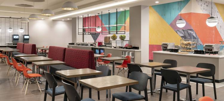 丹佛希尔顿Tru酒店(Tru by Hilton Denver Downtown Convention Center)图片