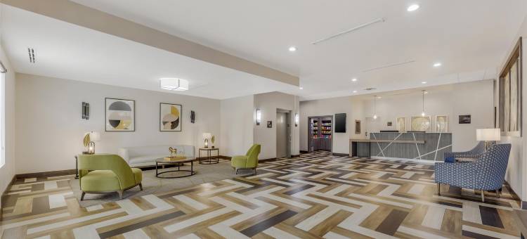 贝斯特韦斯特格林橡树套房酒店(Best Western Green Oak Inn  Suites)图片