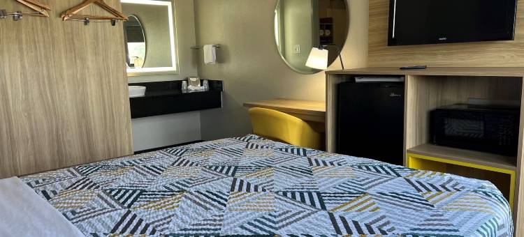 Days Inn by Wyndham Kansas City Northeast(Days Inn by Wyndham Kansas City Northeast)图片