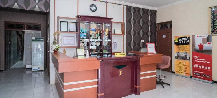 红多兹酒店-近班贾尔马辛尤尼斯卡(RedDoorz Near Uniska Banjarmasin)图片