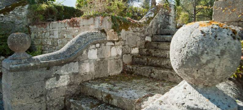 Château in Nouvelle-Aquitaine with Pool & Views图片