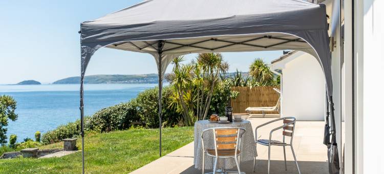 Chic Coastal Retreat in Downderry with Sea Views图片