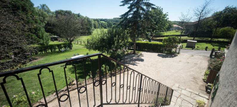 Apartment in Darney with Meadow Views图片