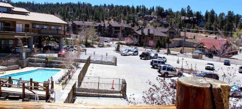Holiday Inn Resort 大熊(Holiday Inn Resort THE LODGE AT BIG BEAR LAKE by IHG)图片