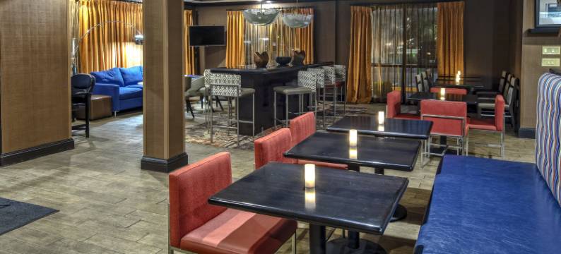 希尔顿欢朋酒店-塔拉霍马(Hampton Inn Tullahoma)图片