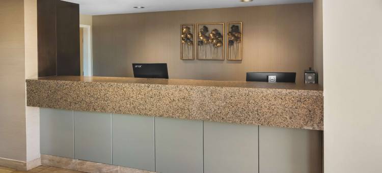 日出贝斯特韦斯特优质酒店(Best Western Plus Sunrise Inn)图片