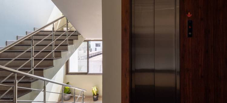 阿拉迪亚皇冠酒店(Hotel Aaradhya Crown)图片