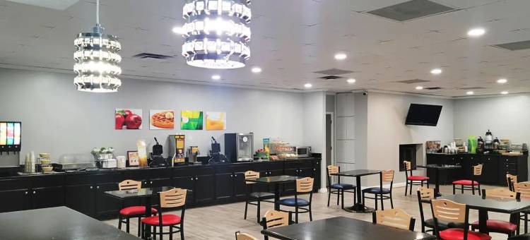 特雷霍特大学区凯艺酒店(Quality Inn Terre Haute University Area)图片