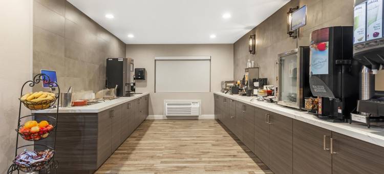 凯托曼市贝斯特韦斯特套房酒店(Best Western Kettleman City Inn  Suites)图片