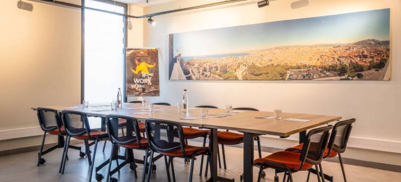 宜必思马赛马里尼亚讷科技园酒店(Ibis Marseille Marignane Technopole)图片