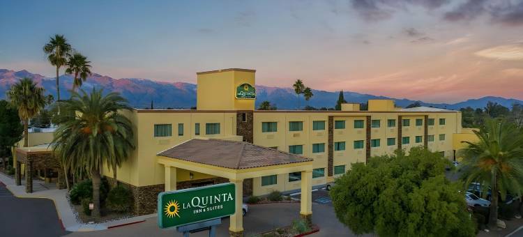 图森里德公园拉昆塔温德姆套房酒店(La Quinta Inn & Suites by Wyndham Tucson - Reid Park)图片