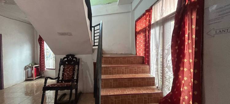 O酒店阿拉姆伊斯兰旅馆，靠近马穆朱变电站(Hotel O Wisma Alam Syariah Near Pln Gardu Induk Mamuju)图片