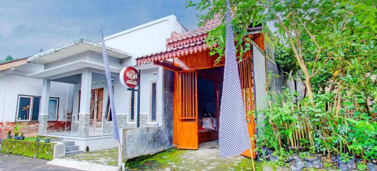 O酒店 Mbah Carik Homestay 伊斯兰旅馆(Hotel O Mbah Carik Homestay Syari'ah)图片