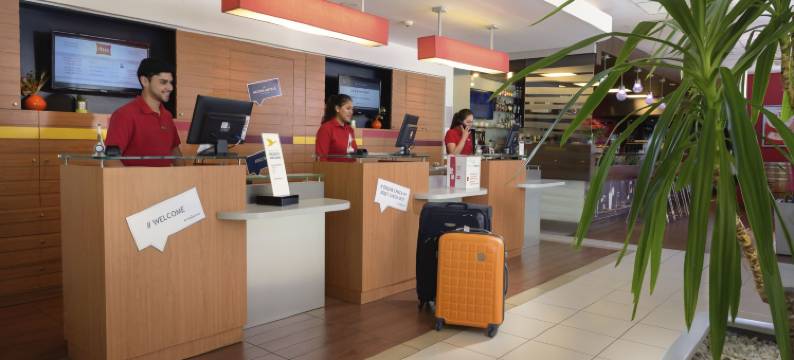 宜必思圣地亚哥拉斯孔德斯酒店(Ibis Santiago Las Condes)图片