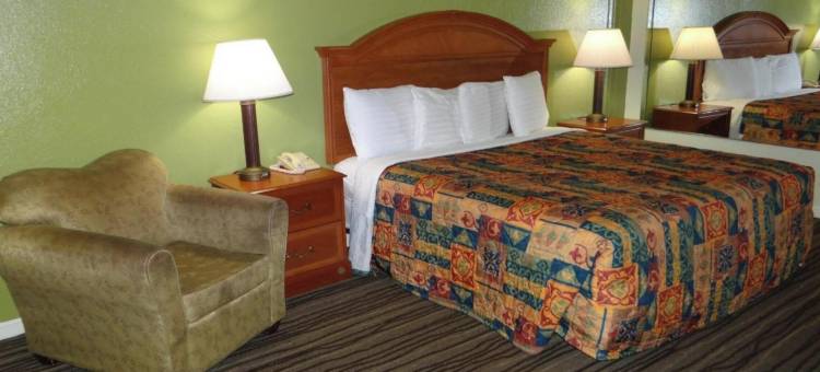 东休斯顿 I 10 的丽晶酒店及套房(Regency Inn & Suites Houston East I 10)图片
