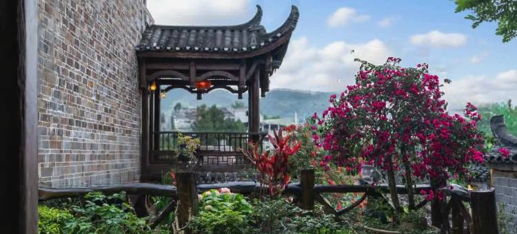 悬园·观景庭院民宿(芙蓉镇景区店)图片