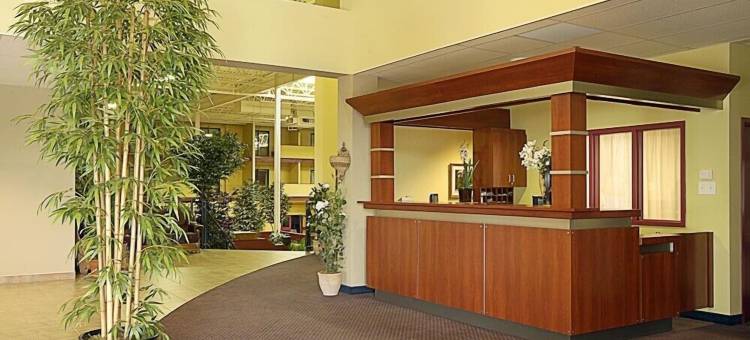 布兰维尔戴斯酒店及会议中心(Days Inn by Wyndham Blainville Conference Centre)图片