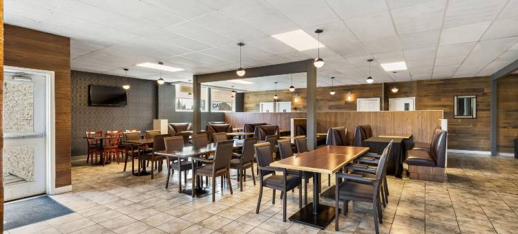 西尔万湖戴斯酒店(Days Inn by Wyndham Sylvan Lake)图片