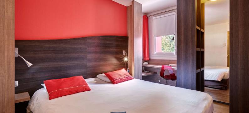 拉罗什续尔雍基里亚德酒店(Kyriad la Roche Sur Yon)图片