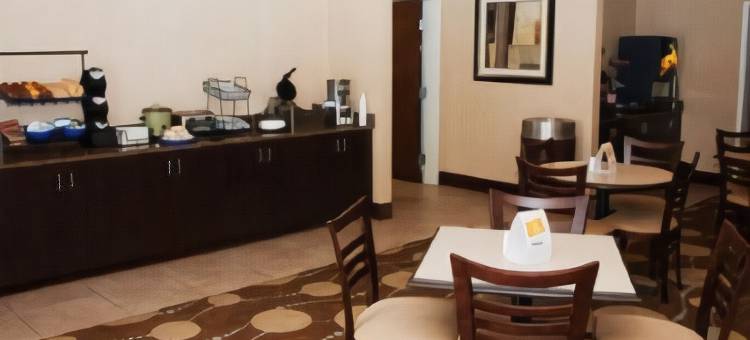 波特舒适套房酒店 - 近印第安纳沙丘(Comfort Inn & Suites Porter Near Indiana Dunes)图片