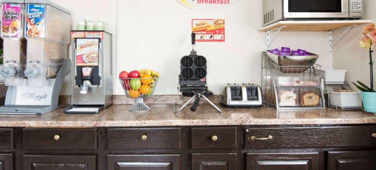 温德姆速8-匹兹堡PA机场/大学区(Super 8 by Wyndham Pittsburgh PA Airport/University Area)图片