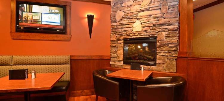 乡村牧场贝斯特韦斯特优质酒店(Best Western Plus Country Meadows Inn)图片