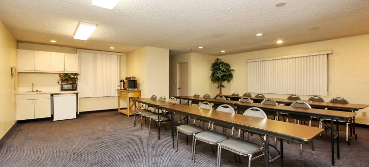 圣塔安那红屋顶客栈(Red Roof Inn Santa Ana)图片
