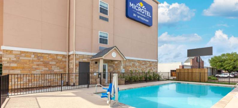 克利奇站麦客达温德姆套房酒店(Microtel Inn & Suites by Wyndham College Station)图片