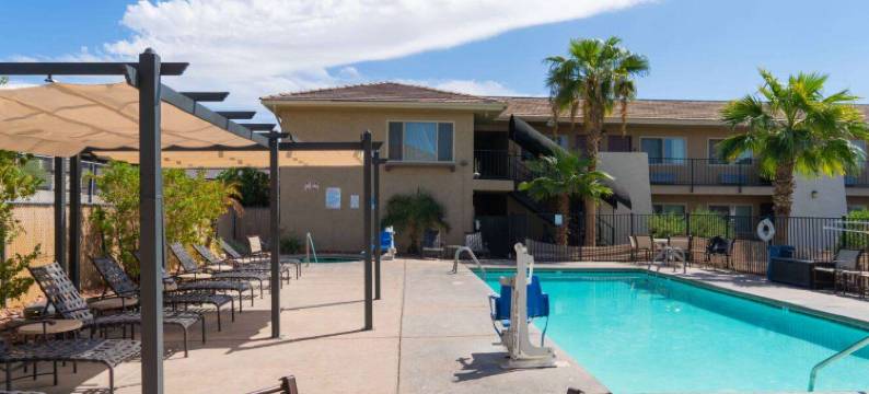 哈瓦苏湖城温德姆戴斯酒店(Days Inn by Wyndham Lake Havasu)图片