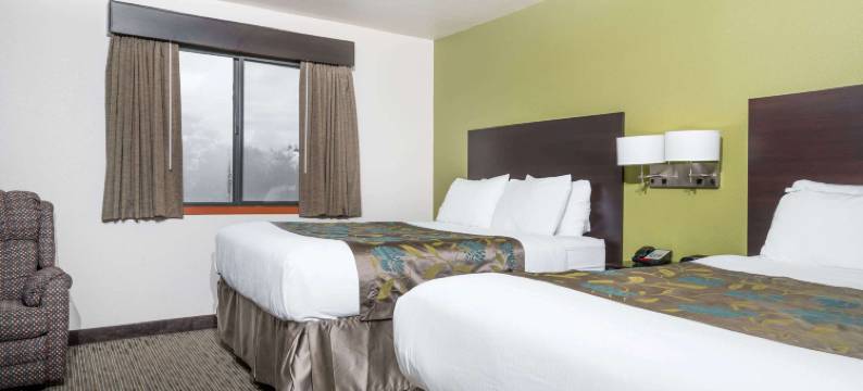 欧克莱尔呗盟套房酒店(Baymont by Wyndham Eau Claire WI)图片