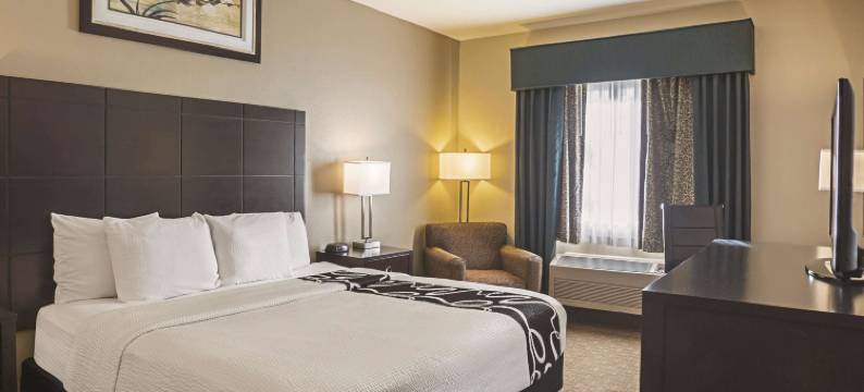 莱西奥林匹亚拉昆塔温德姆酒店(La Quinta Inn by Wyndham Olympia - Lacey)图片