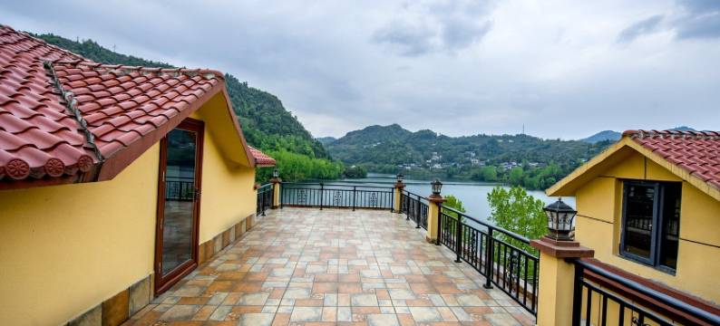 松乔苑芳姐民宿(椒石路分店)图片