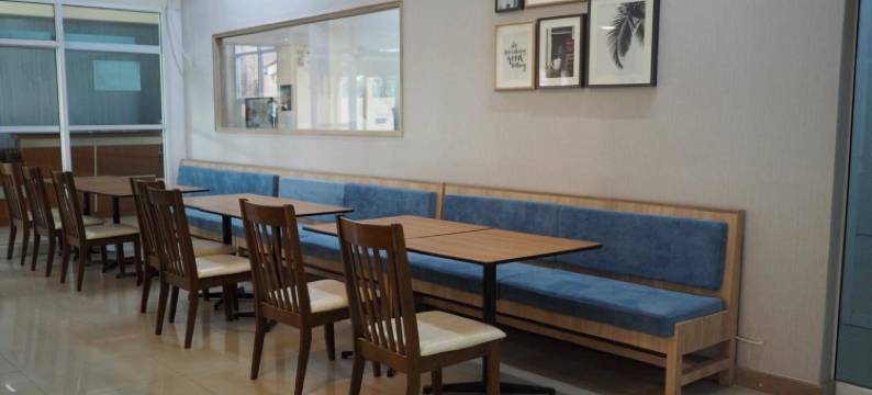 大城普罗苏克酒店(Phromsuk Hotel Ayutthaya)图片