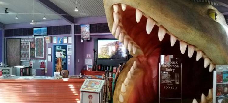 雄伟绿洲公寓(Majestic Oasis Apartments)图片