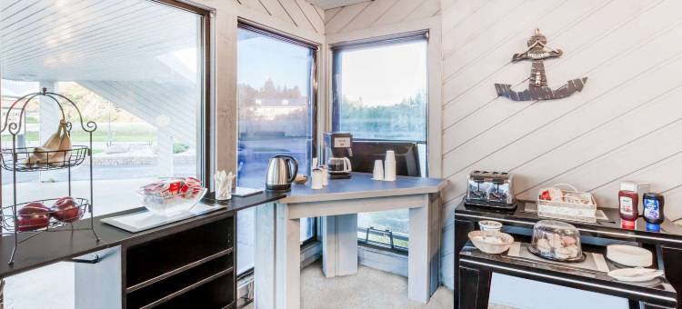 麦基诺城骑士酒店(Knights Inn Mackinaw City)图片