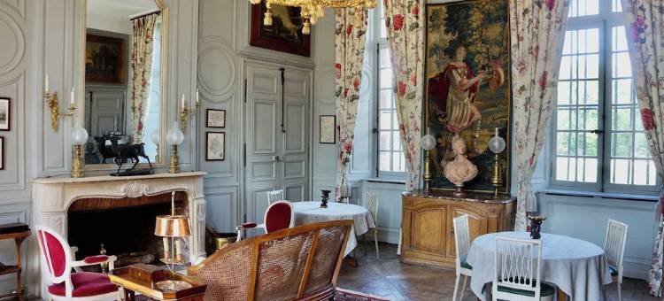 拉里维埃尔城堡(Château de La Rivière)图片