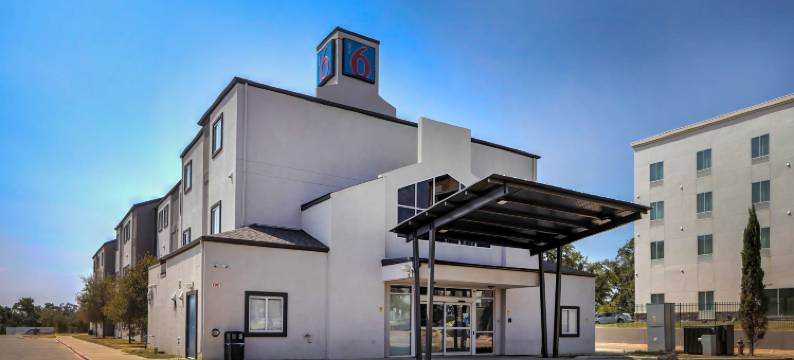 德克萨斯雪松公园 6 号汽车旅馆(Motel 6 Cedar Park, TX)图片