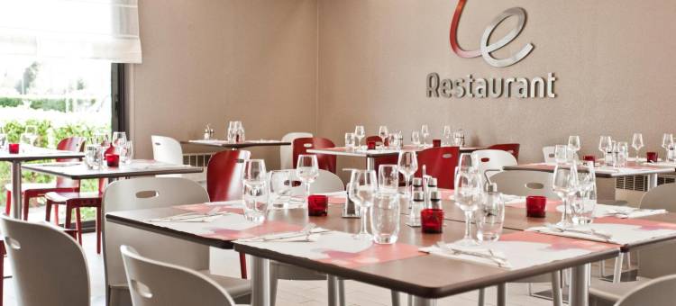 贝勒丽芙苏尔阿雷威驰康铂酒店(Campanile Vichy - Bellerive Sur Allier)图片