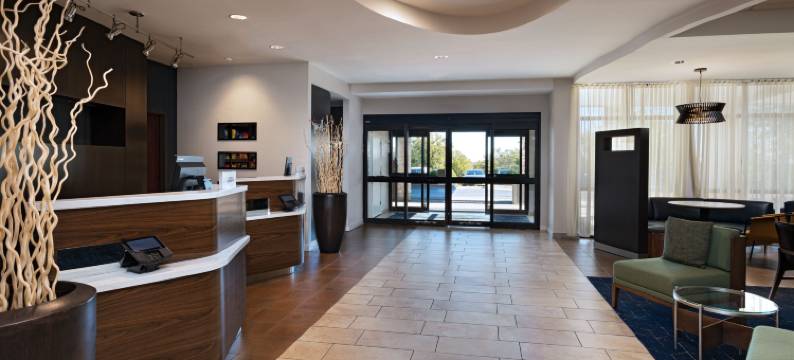 奥斯汀机场万怡酒店(Courtyard Austin Airport)图片