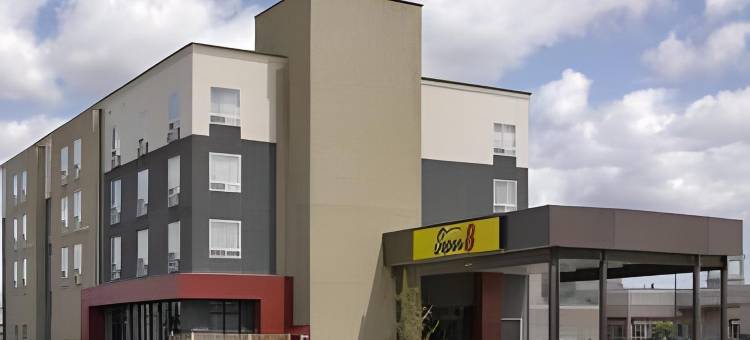 埃德森温德姆速8酒店(Super 8 by Wyndham Edson)图片