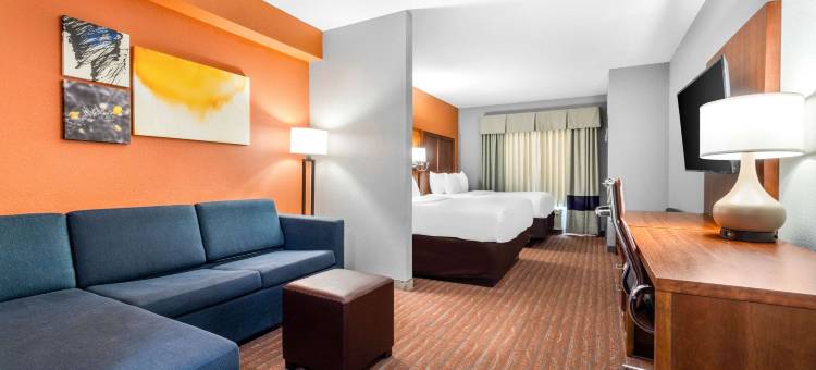 杰克逊I-40舒适套房酒店(Comfort Suites Jackson I-40)图片