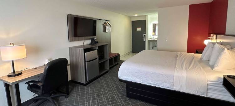 沃帕卡华美达酒店(Ramada by Wyndham Waupaca)图片