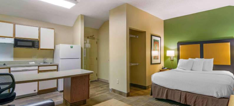 美国长住酒店套房-堪萨斯城-机场-蒂芙尼泉(Extended Stay America Suites - Kansas City - Airport - Tiffany Springs)图片