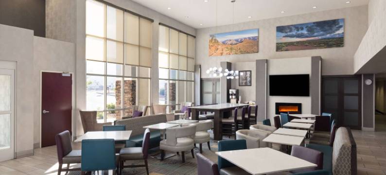 威莱斯大峡谷地区拉昆塔温德姆套房酒店(La Quinta Inn & Suites by Wyndham Williams-Grand Canyon Area)图片