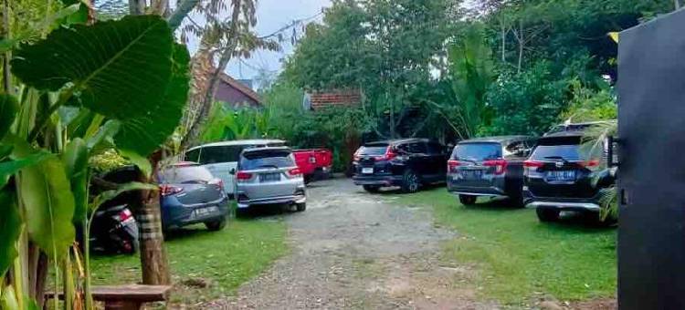 位于瓦讷赫朗的2卧室别墅-3000平方米|带4个独立浴室(Lil ubud cileungsi with jacuzzi)图片