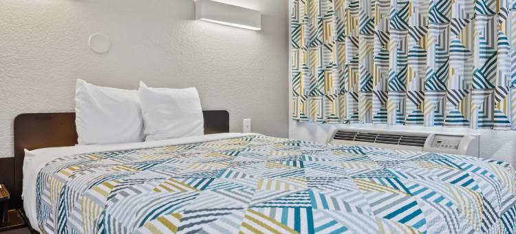 本图拉海滩6号汽车旅馆(Motel 6 Ventura, CA - Beach)图片